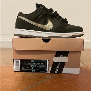 nike sb dunks!
sequoia’s